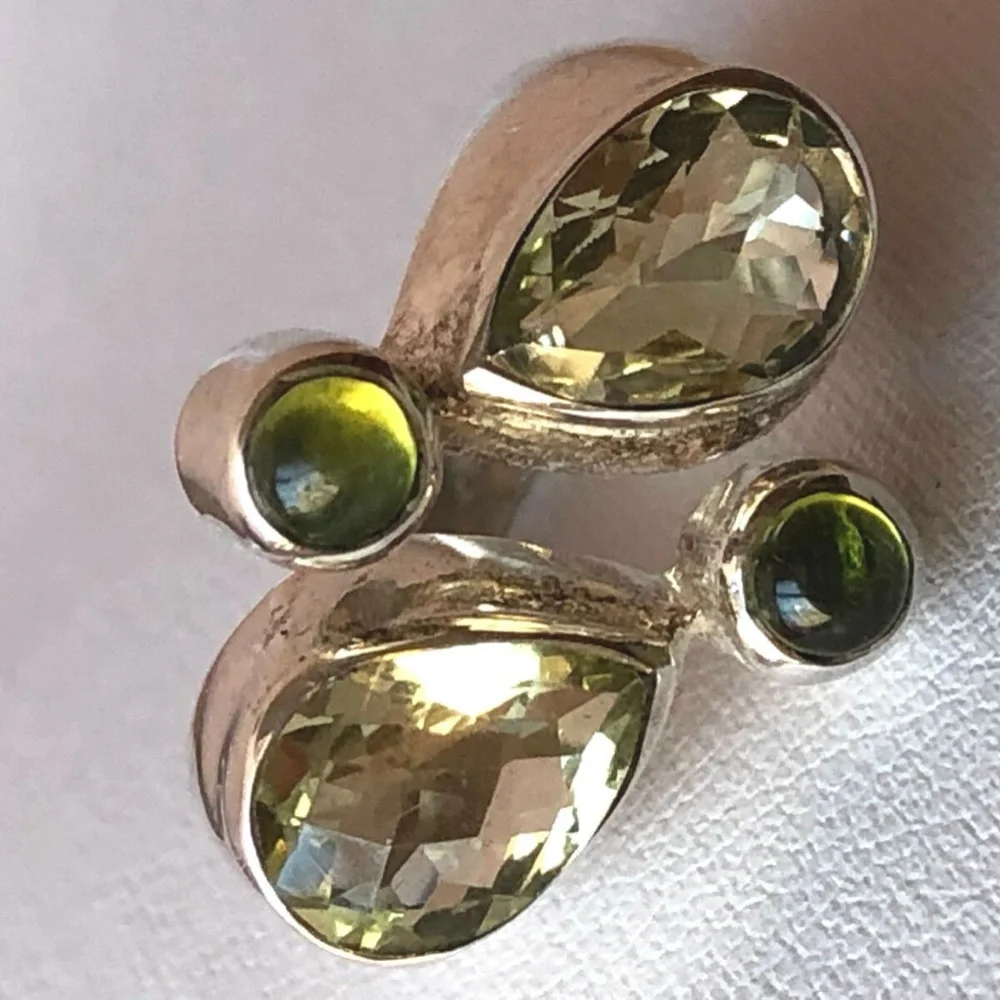 VINTAGE ARYA LEMON QUARTZ AND PERIDOT RING
